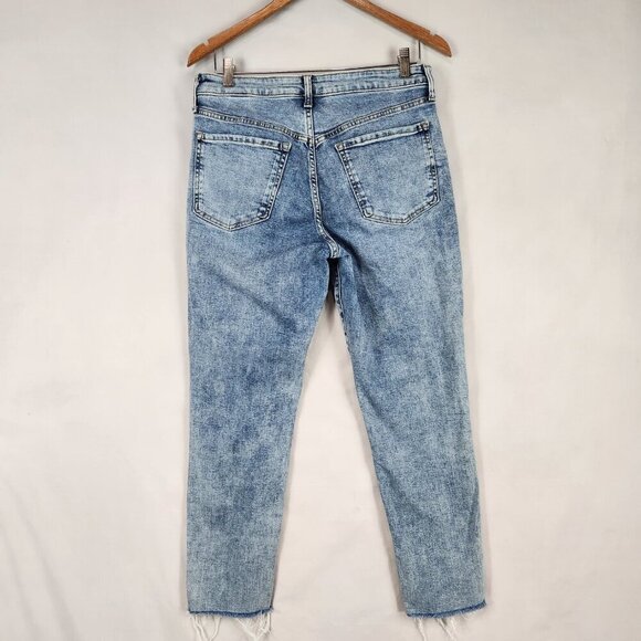 Old Navy OG Straight High Rise Jeans Womens 10 Light Wash Cut Off Hem Denim Blue - Picture 3 of 10